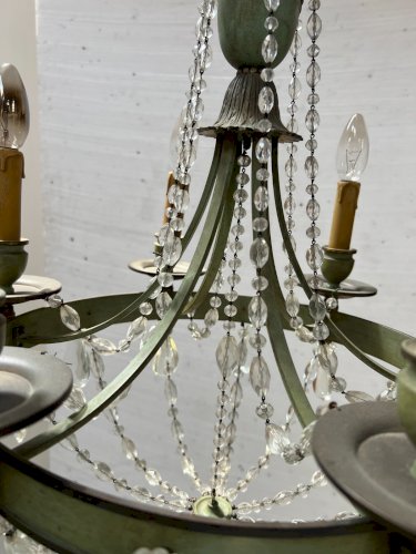 Lustre de style Empire a pampilles et tôle patinée XX siècle