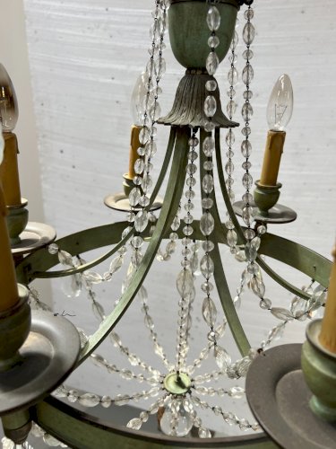 Lustre de style Empire a pampilles et tôle patinée XX siècle