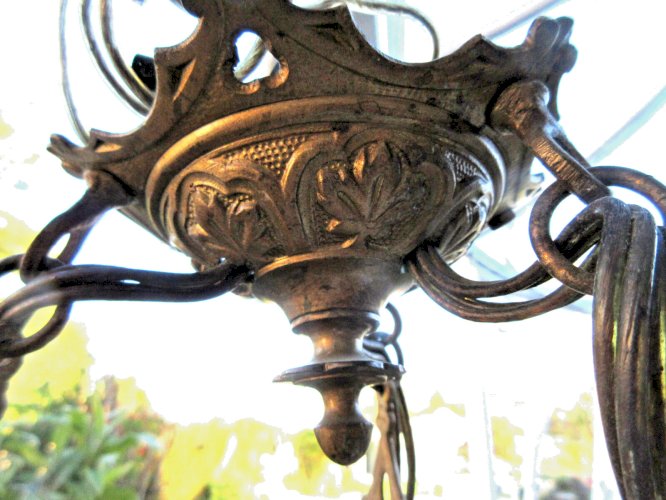 Lustre d'église XIXème Renaissance en bronze, chandelier à 6 feux,  Napoléon III