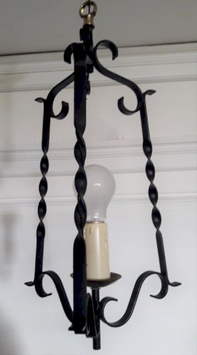 Lustre fer forgé noir et chaîne dorée, vintage