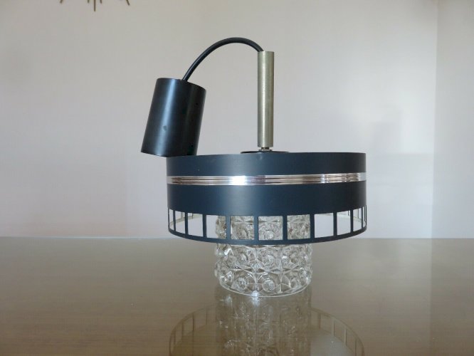 LUSTRE, LAMPE, SUSPENSION METAL LAQUE ET VERRE TEXTURE ANNEES 60 70 VINTAGE 