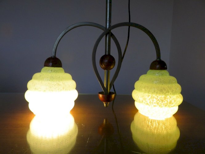 LUSTRE, SUSPENSION ART DECO VERRE DE CLICHY, BRONZE ARGENTE ET BOIS ANNEES 30 40