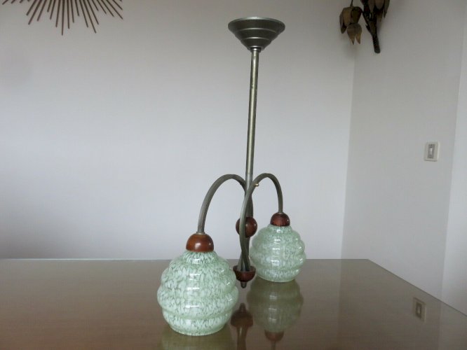 LUSTRE, SUSPENSION ART DECO VERRE DE CLICHY, BRONZE ARGENTE ET BOIS ANNEES 30 40