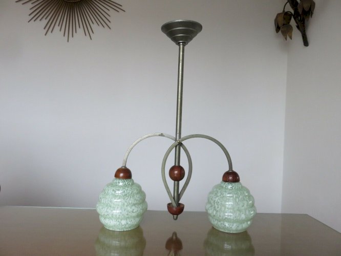 LUSTRE, SUSPENSION ART DECO VERRE DE CLICHY, BRONZE ARGENTE ET BOIS ANNEES 30 40