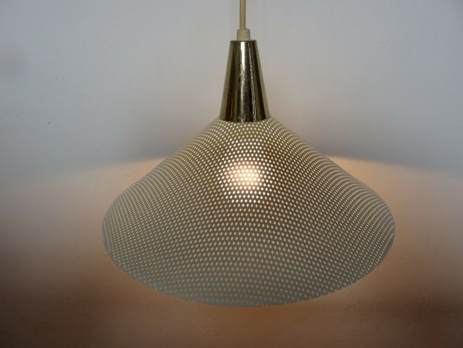 LUSTRE, SUSPENSION EN METAL PERFORE ET LAITON ANNEES 60 70 VINTAGE