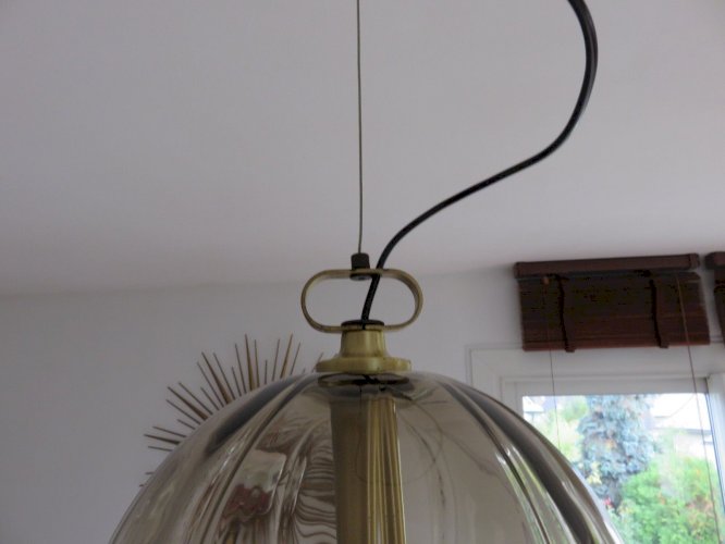 LUSTRE SUSPENSION  PEILL & PUTZLER  EN VERRE FUME AMBRE ANNEES 70