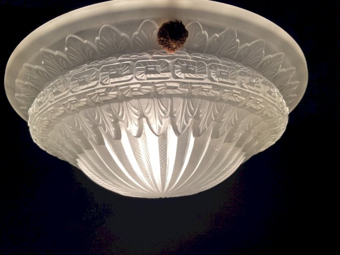 Lustre vasque Art déco en verre signé Charles SCHNEIDER 1881-1953