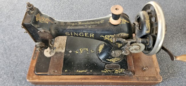 Machine à coudre ancienne Singer