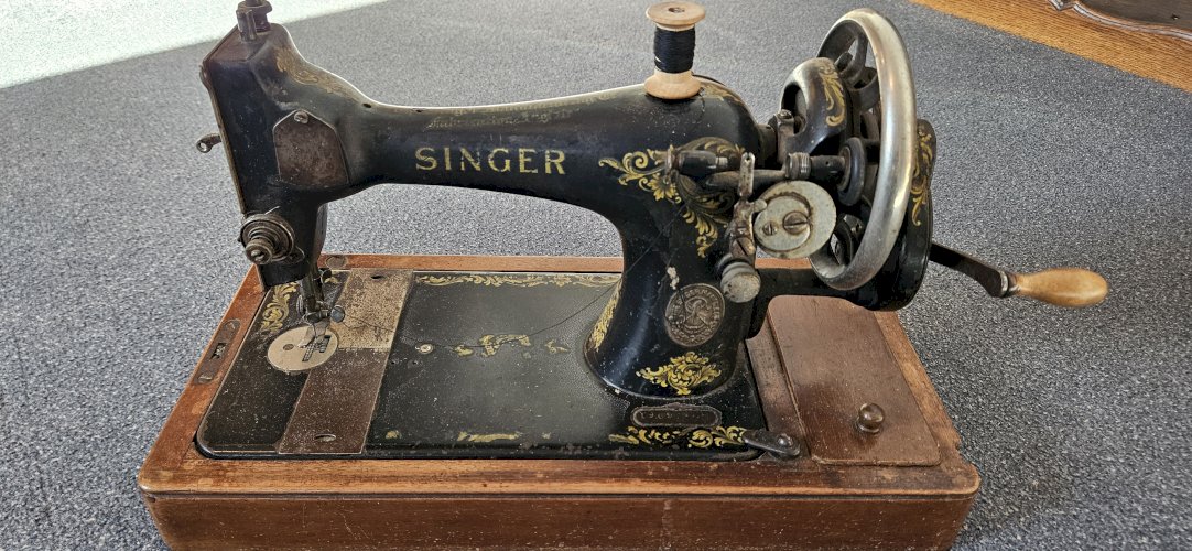 Machine à coudre ancienne Singer
