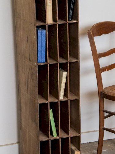 Madeleine, la bibliothèque en bois N°22