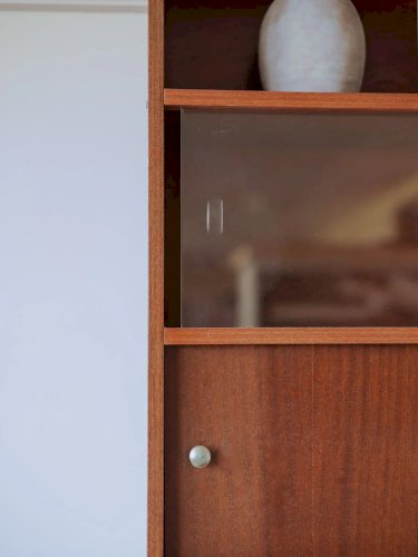 Madeleine, la bibliothèque haute en bois N°695