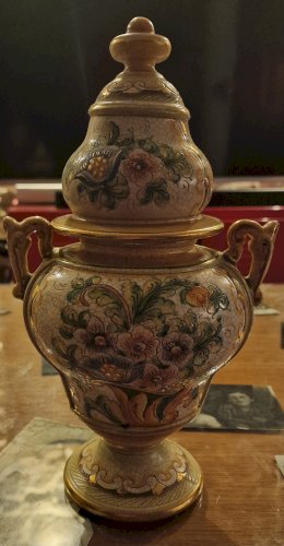 Magnifique amphore Deruta