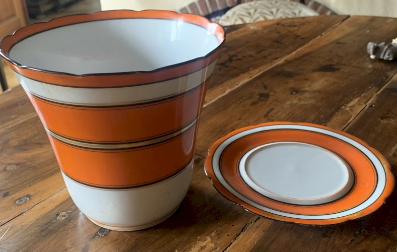 magnifique cache pot en porcelaine fine XIXe Paris Chantilly St Cloud