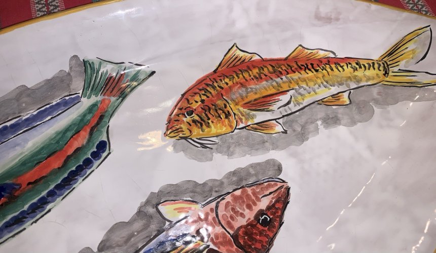 Magnifique grand plat à poisson en céramique signé Brescon Martigues