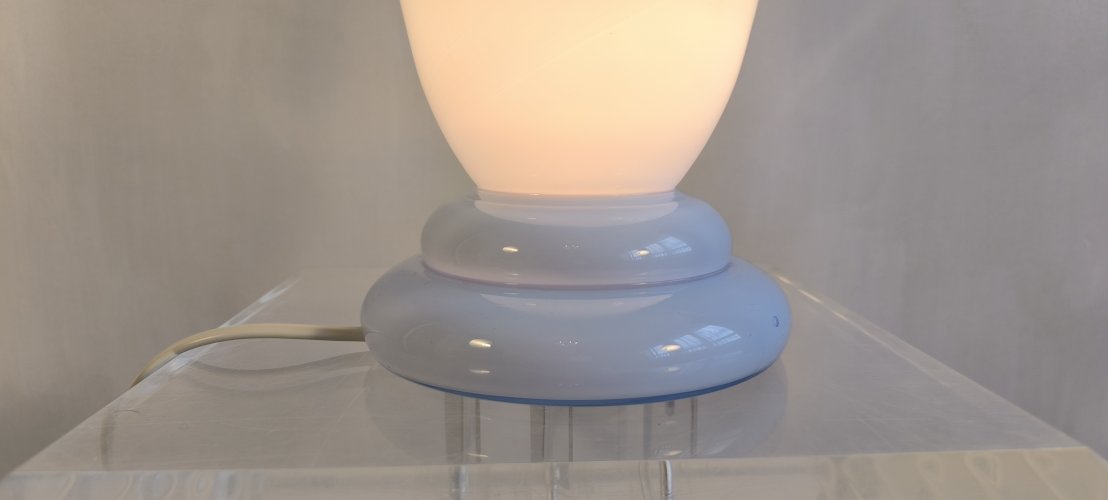 ?✨ Magnifique Grande lampe vintage en Verre de Bohême bleu opalin — signée Tchécoslovaquie — années 60/70 ✨?