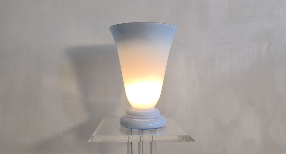 ?✨ Magnifique Grande lampe vintage en Verre de Bohême bleu opalin — signée Tchécoslovaquie — années 60/70 ✨?