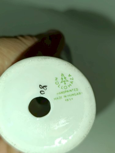 Magnifique petit oiseau en porcelaine blanche marque Hollohaza hongrie en bon etat