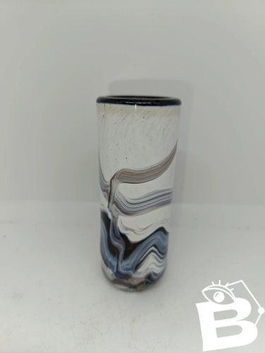 magnifique vase maltais en verre organique noir, bleu et blanc par Gozo Glass en bon etat