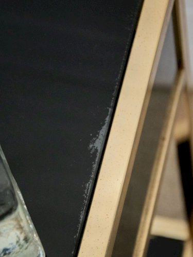 Maïa, la table de chevet dorée N°247