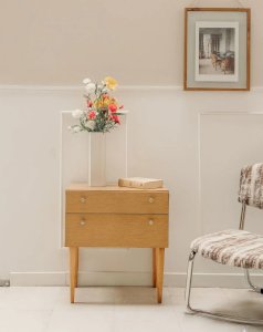 Maïa, the light wood bedside table N°229