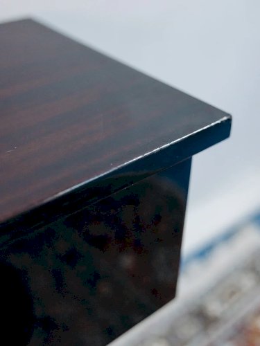 Maïa, la table de chevet en bois et laiton N°295