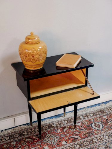 Maïa, la table de chevet en bois et laiton N°295