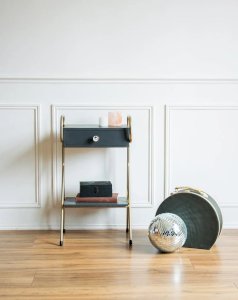 Maïa, the wooden bedside table No. 100