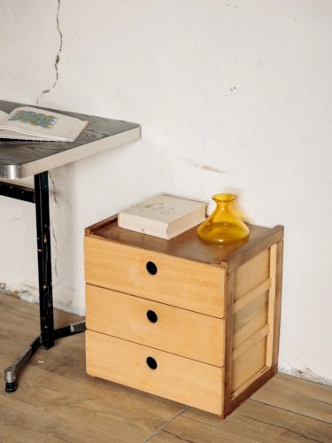 Maïa, la table de chevet en bois N°131