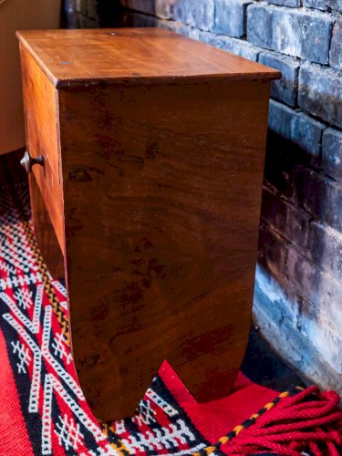 Maïa, la table de chevet en bois N°254