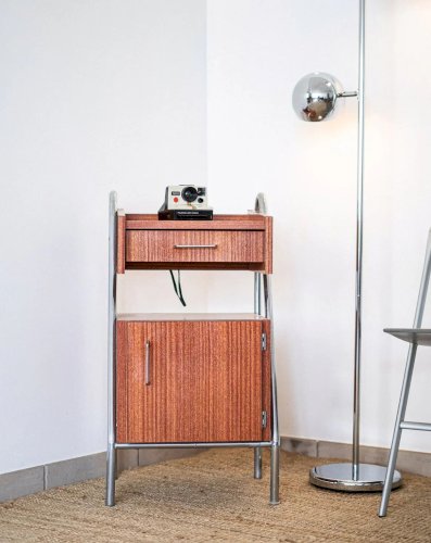 Maïa, la table de chevet en formica N°277