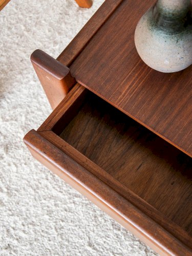 Maïa, la table de chevet N°83