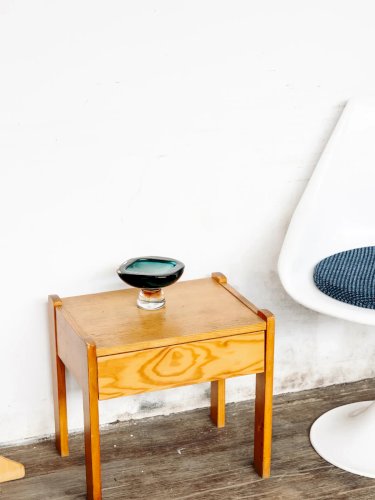 Maïa, la table de chevet seventies N°5