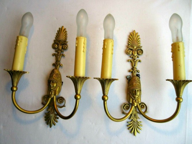 Maison Charles, 2 appliques Empire, bronze patine Or, Palmettes et Femme casquée