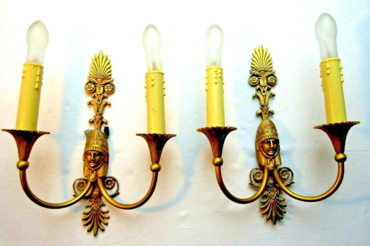 Maison Charles, 2 appliques Empire, bronze patine Or, Palmettes et Femme casquée