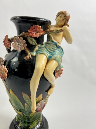 Majolica Vase GL Lorraine – Art Nouveau Girl Figure Relief – French c.1900, 44cm