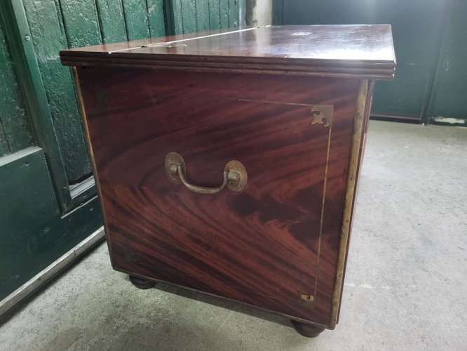 MALLE COFFRE COMMODE DE BATEAU EN ACAJOU ET LAITON THE GREAT PACIFIC S FRANCISCO