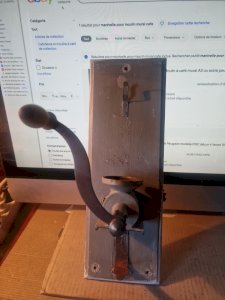 Crank for Peugeot wall mill