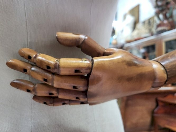 MANNEQUIN DE COUTURIERE ARTICULE ET REGLABLE