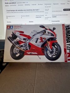 1/12 scale model. Tamiya Yamaha YZF-R1.