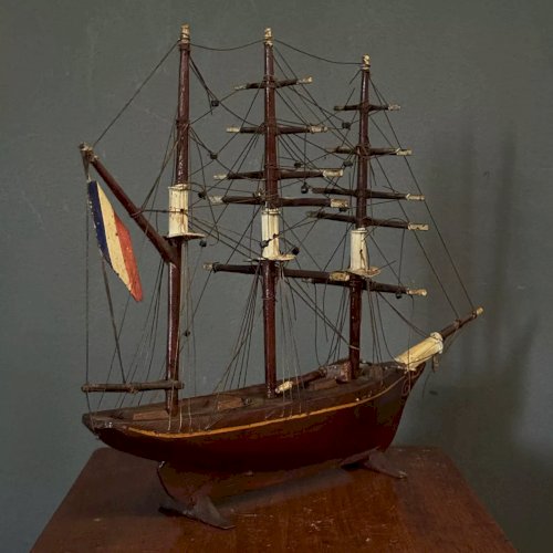 Maquette de bateau français trois-mâts XIXe Cancale L8901