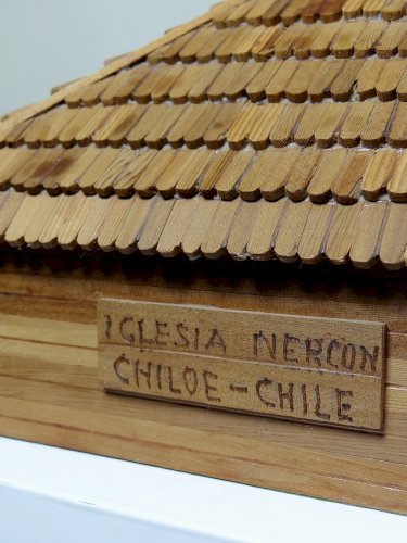Maquette d'église en bois vintage années 50-70 "Iglesia Nercon Chiloe Chile"