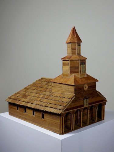 Maquette d'église en bois vintage années 50-70 "Iglesia Nercon Chiloe Chile"