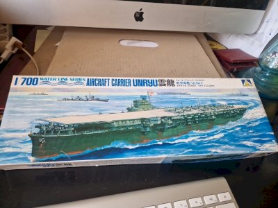 Aircraft carrier model UNRYU - Scale 1/700 AOSHIMA
