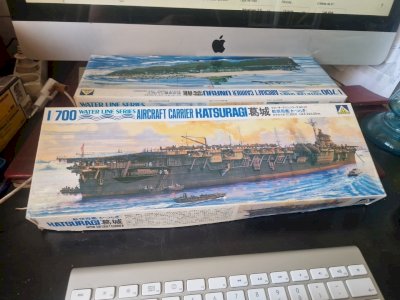 Katsuragi Aircraft Carrier Model - Scale 1/700 AOSHIMA