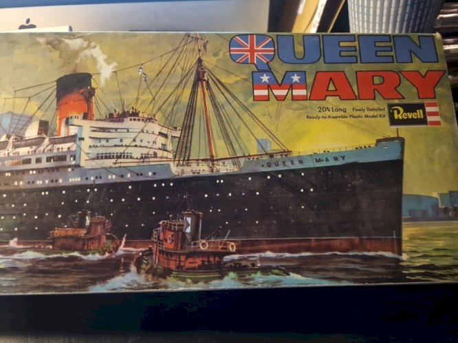 Maquette Revell H-311- non commencée , complete