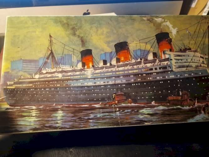 Maquette Revell H-311- non commencée , complete