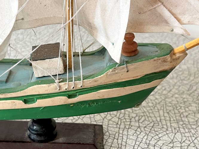 Maquette voilier 3 mâts en bois vintage.
