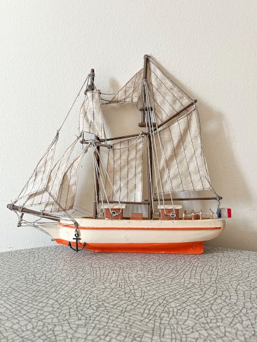 Maquette voilier en bois vintage