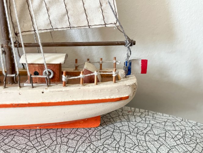 Maquette voilier en bois vintage