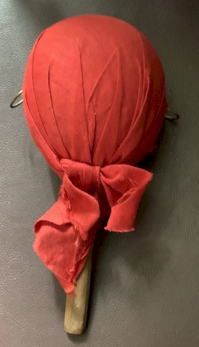 maraca percussion callebasse peinte ancienne tête de femme guadeloupe